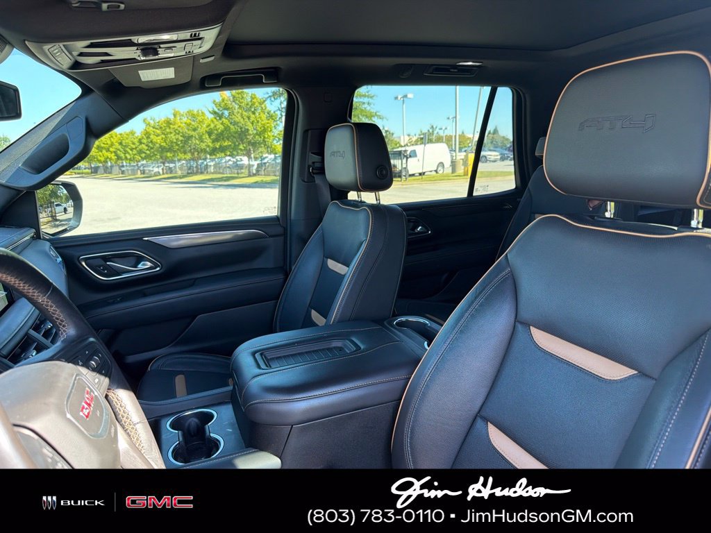 Used 2023 GMC Yukon AT4 w/ AT4 Premium Package AWD/4WD image 10