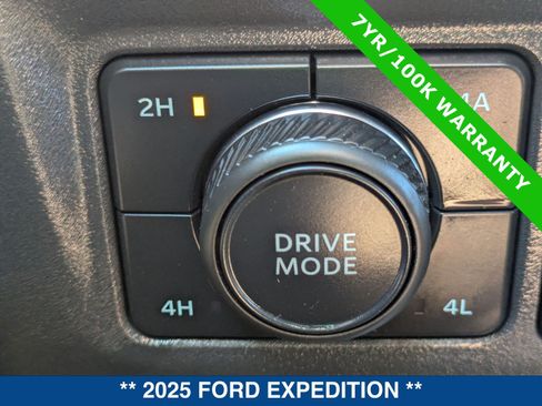 Certified 2025 Ford Expedition Active AWD/4WD image 38