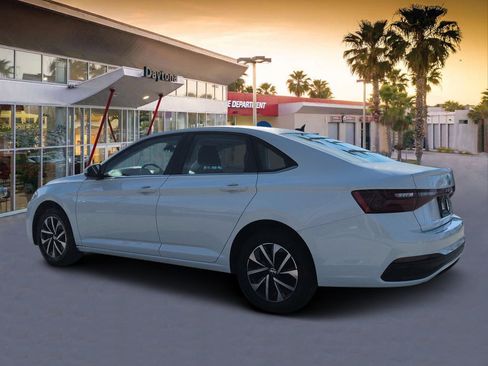 Used 2025 Volkswagen Jetta S FWD image 5
