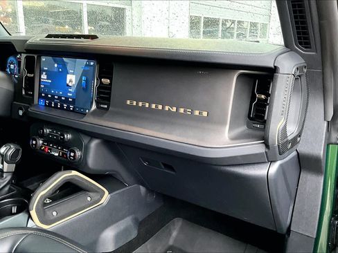 Certified 2025 Ford Bronco Badlands AWD/4WD image 19