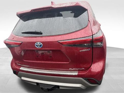 Used 2023 Toyota Highlander Platinum AWD/4WD image 14