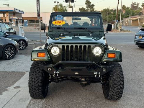 Used 1997 Jeep Wrangler Sahara AWD/4WD image 38