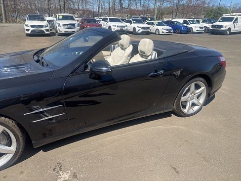 Used 2014 Mercedes-Benz SL 550 image 35