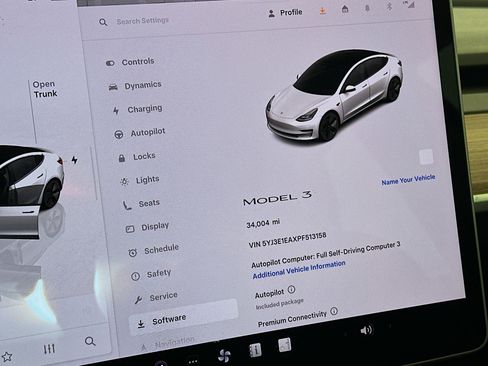 Used 2023 Tesla Model 3 Standard Range image 18