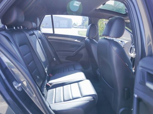 Used 2020 Volkswagen GTI SE image 31