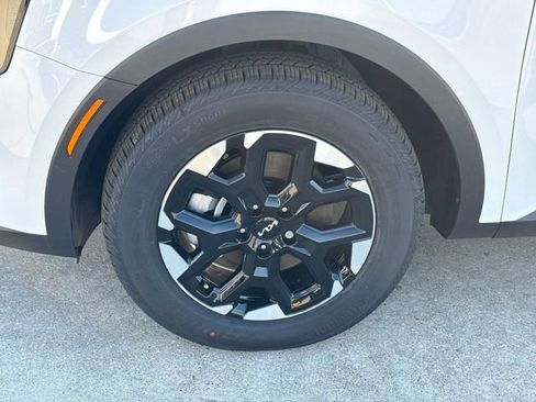 New 2026 Kia Sorento S w/ S Panoramic Sunroof Package FWD image 5