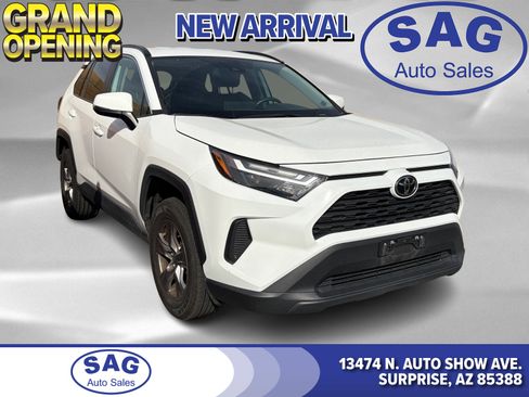Used 2023 Toyota RAV4 XLE image 1