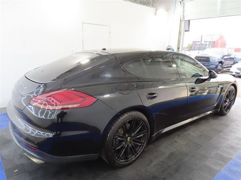 Used 2016 Porsche Panamera Edition image 14
