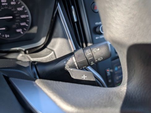 Certified 2025 Subaru Outback image 31