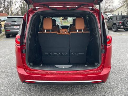 New 2026 Chrysler Pacifica Pinnacle AWD/4WD image 6