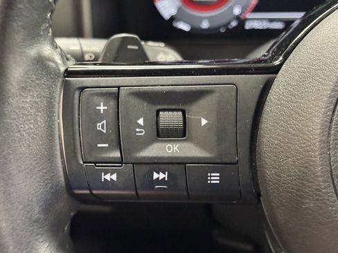 Used 2023 Nissan Rogue Platinum w/ Platinum Premium Package image 21