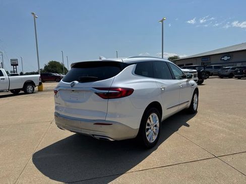 Used 2020 Buick Enclave Essence FWD image 7