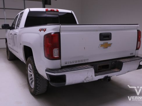 Used 2018 Chevrolet Silverado 1500 LTZ image 2