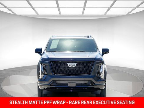 Used 2025 Cadillac Escalade Sport Platinum AWD/4WD image 6
