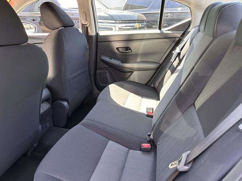 Used 2025 Nissan Sentra SV FWD image 14