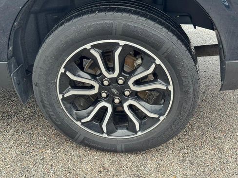 Used 2023 Ford Maverick Lariat w/ Lariat Luxury Package image 5