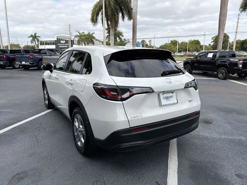 Certified 2025 Honda HR-V LX image 6