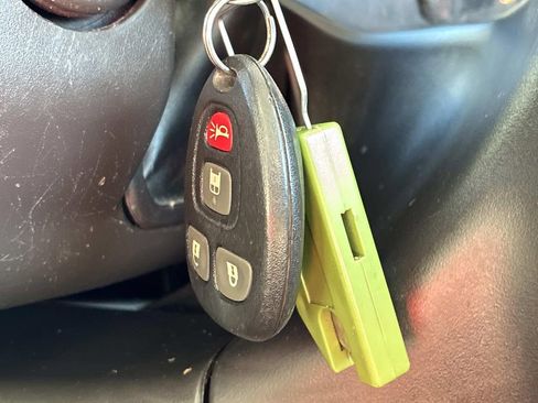 Used 2023 Chevrolet Express 3500 LS image 28