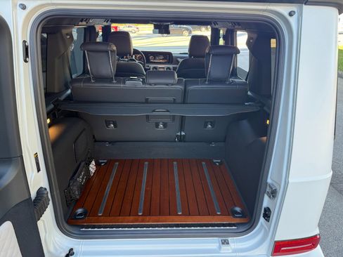 Used 2024 Mercedes-Benz G 550 image 32