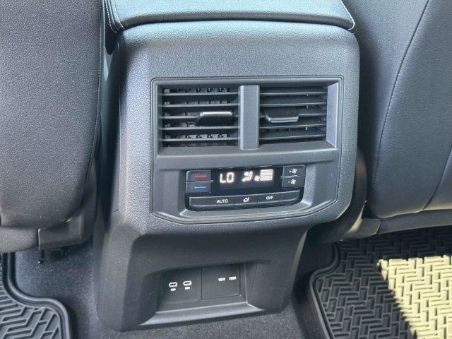 Used 2022 Volkswagen Atlas SE w/ Black Wheel Package AWD/4WD image 15
