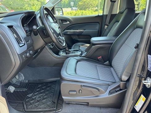 Used 2021 Chevrolet Colorado Z71 w/ Z71 Midnight Edition AWD/4WD image 20