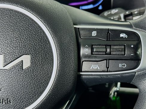 Used 2023 Kia Sportage LX image 14