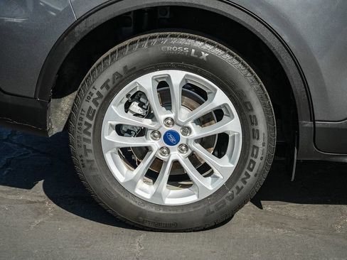 Used 2021 Ford Escape SE FWD image 10