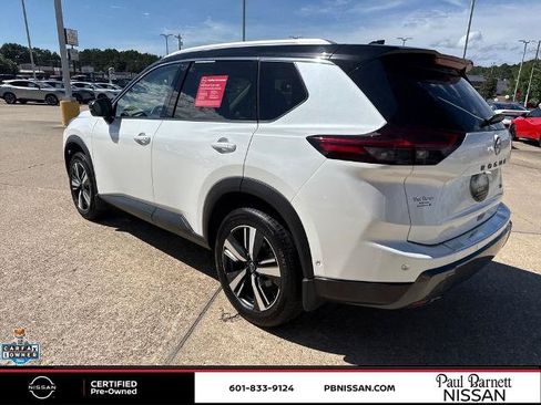 Certified 2024 Nissan Rogue SL w/ SL Premium Package FWD image 4