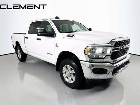 Used 2023 RAM 2500 Big Horn w/ Cold Weather Group AWD/4WD image 5