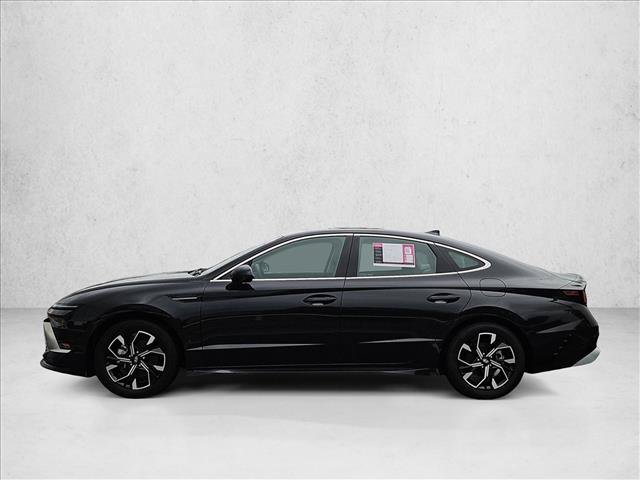 Used 2025 Hyundai Sonata SEL FWD image 9