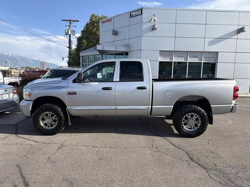 Used 2007 Dodge Ram 2500 Truck Laramie AWD/4WD image 2