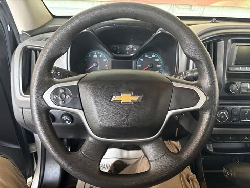 Used 2015 Chevrolet Colorado W/T w/ WT Convenience Package AWD/4WD image 11