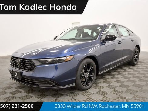 New 2025 Honda Accord SE image 1