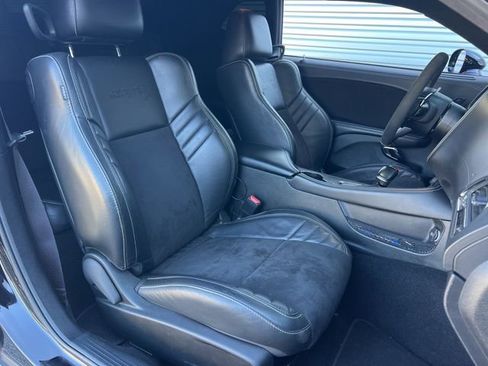 Used 2022 Dodge Challenger SRT Hellcat w/ Plus Package image 33