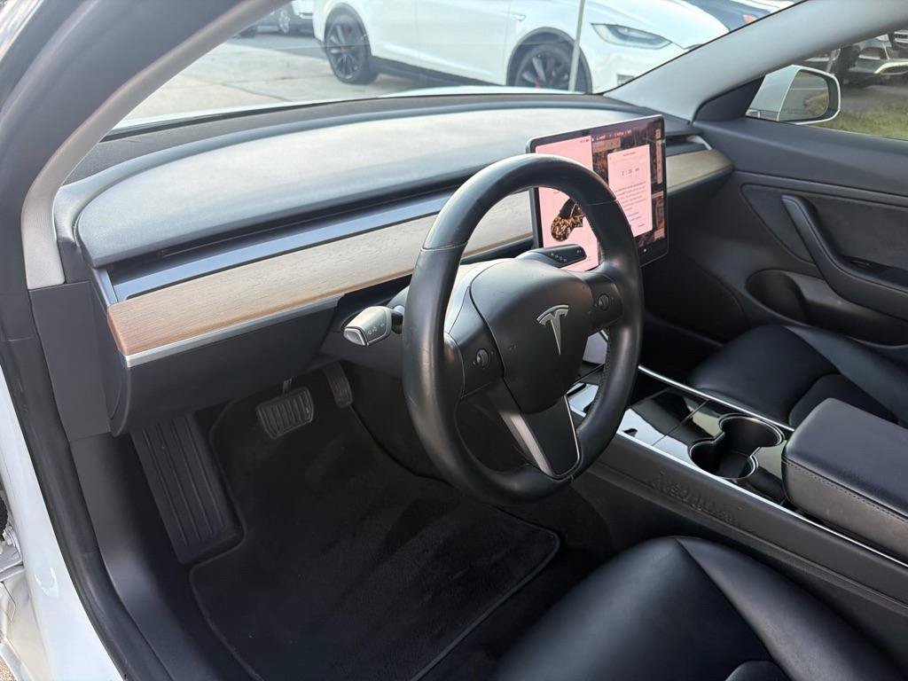 Used 2018 Tesla Model 3 Long Range RWD image 16