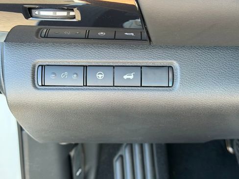 New 2026 Nissan Pathfinder SV AWD/4WD image 12