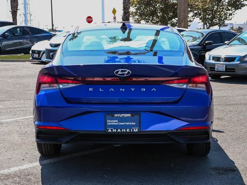 Used 2023 Hyundai Elantra SEL FWD image 8