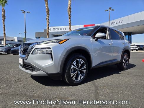 Used 2023 Nissan Rogue SV AWD/4WD image 2