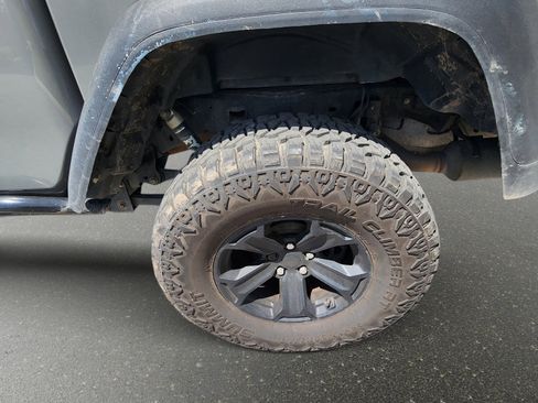 Used 2020 Jeep Gladiator Rubicon image 10