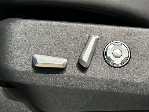 New 2026 Lincoln Navigator L Reserve AWD/4WD image 46