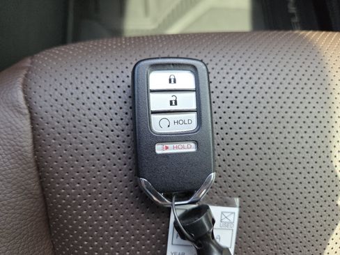 Used 2025 Honda Ridgeline RTL image 33