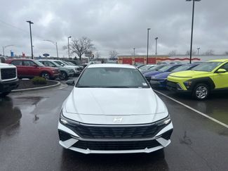 Used 2025 Hyundai Elantra SEL video 2