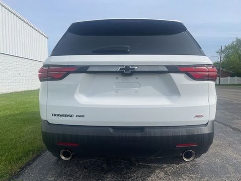 Used 2024 Chevrolet Traverse RS w/ LPO, Floor Liner Package AWD/4WD image 13