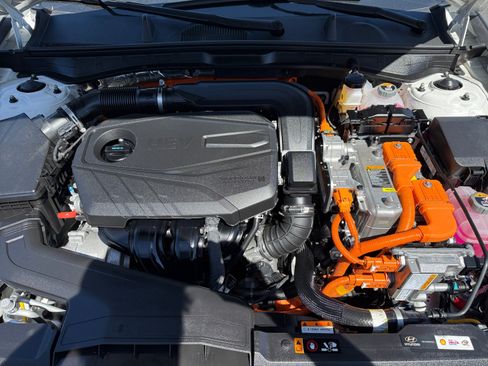 Certified 2022 Hyundai Sonata Limited w/ Cargo Package FWD image 20