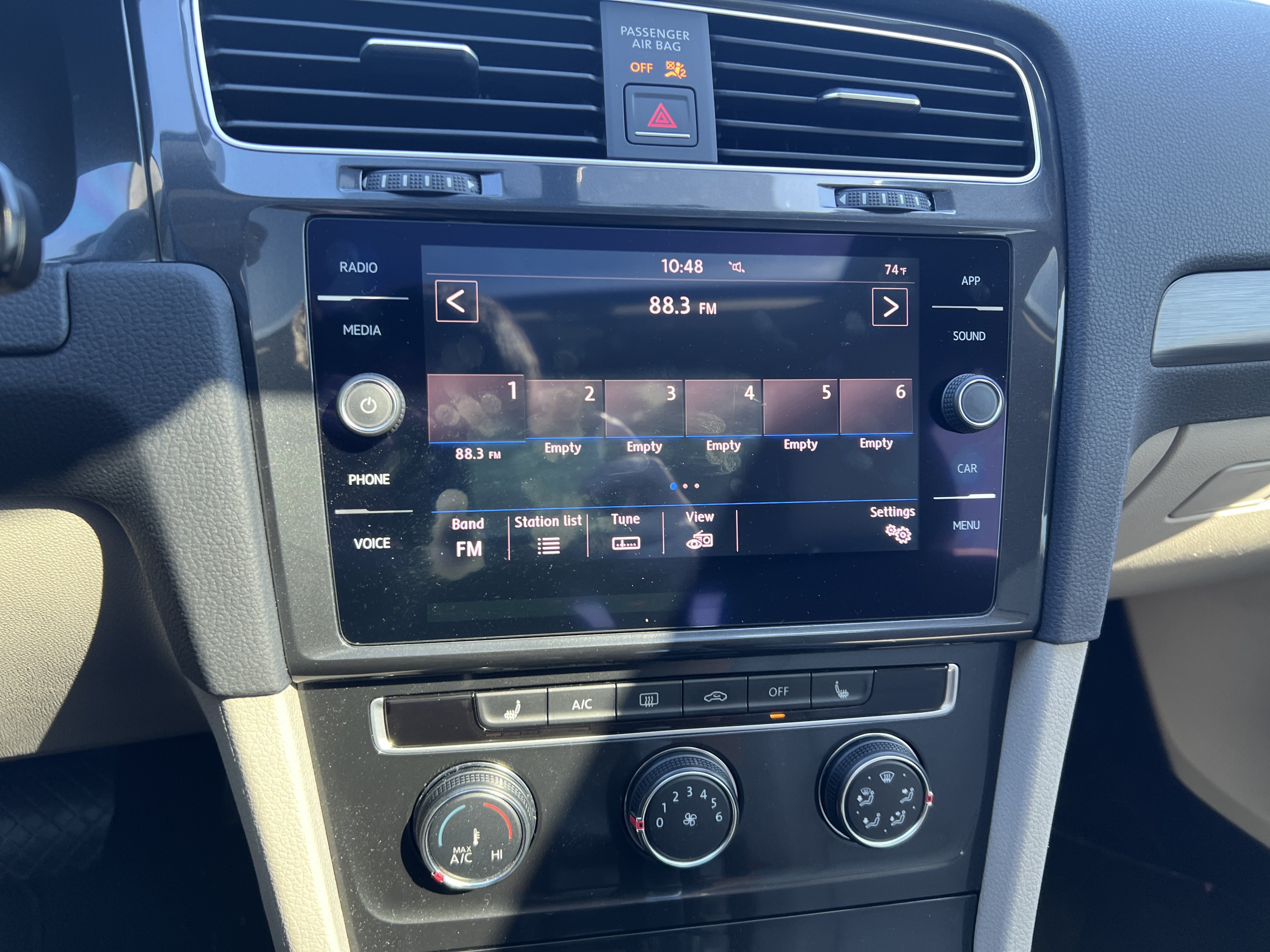 Used 2018 Volkswagen Golf SE FWD image 19
