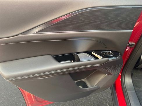 New 2025 Cadillac Lyriq Luxury image 7