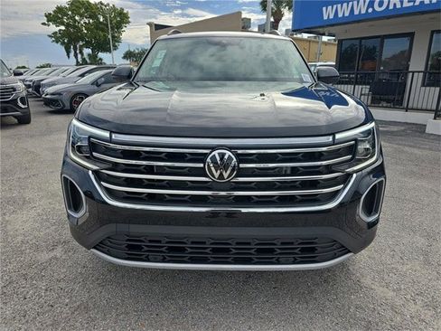 New 2026 Volkswagen Atlas SE image 2