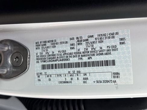 Used 2023 Ford Escape Active image 33