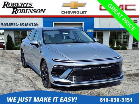 Used 2025 Hyundai Sonata SEL FWD image 1
