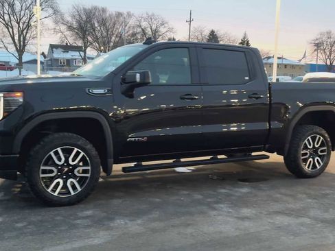Certified 2023 GMC Sierra 1500 AT4 w/ Technology Package image 6